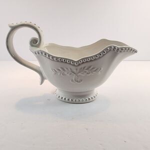 Tabletops Gallery Le Provence White Gravy Boat 10” Stoneware